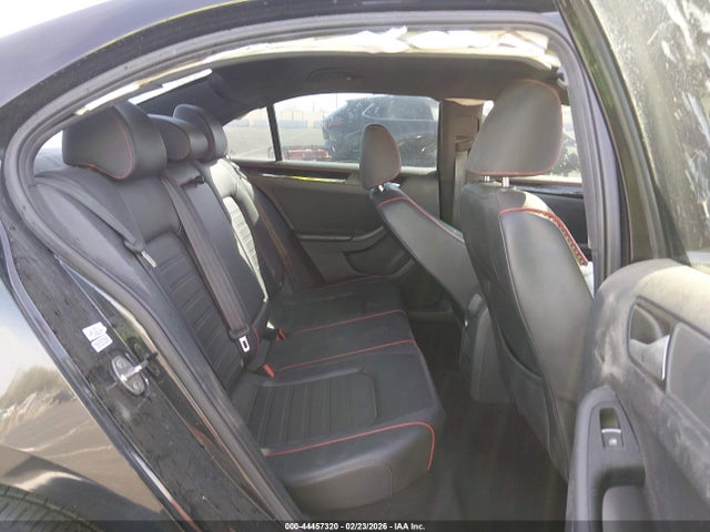 3VW5T7AJ9FM320000 Volkswagen Jetta 2.0t Gli Se