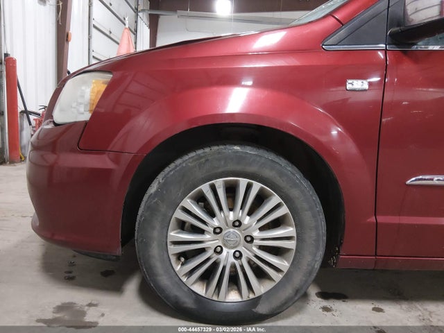 Продажа на аукционе авто 2014 Chrysler Town & Country Touring-l 30th Anniversary, vin: 2C4RC1CG7ER248739, номер лота: 44457329