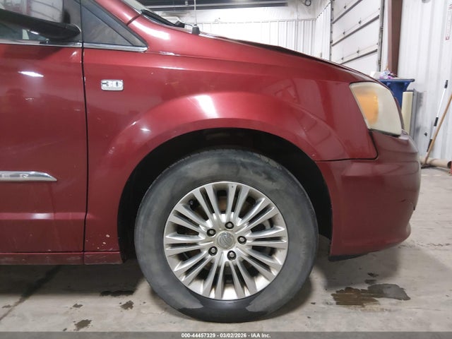 Продажа на аукционе авто 2014 Chrysler Town & Country Touring-l 30th Anniversary, vin: 2C4RC1CG7ER248739, номер лота: 44457329