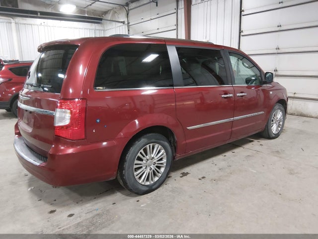 Продажа на аукционе авто 2014 Chrysler Town & Country Touring-l 30th Anniversary, vin: 2C4RC1CG7ER248739, номер лота: 44457329
