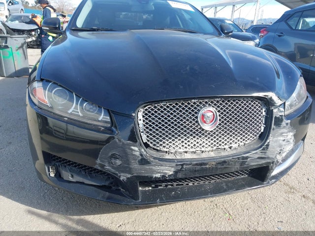 2014 JAGUAR XF SAJWA0ES6EPU21755 Photo 5
