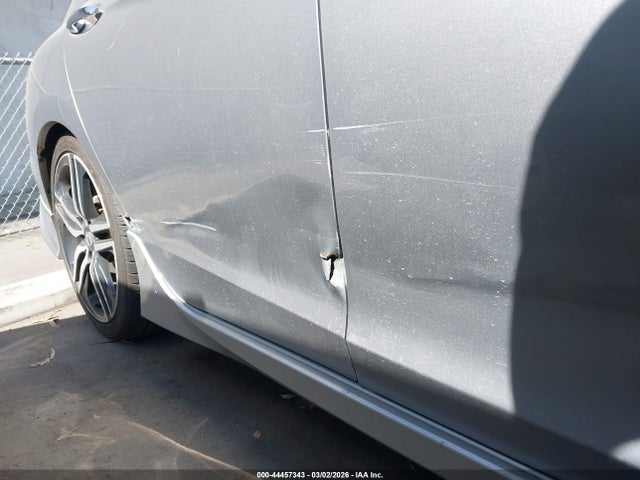 1HGCR2F13HA217368 Honda Accord Sport Se