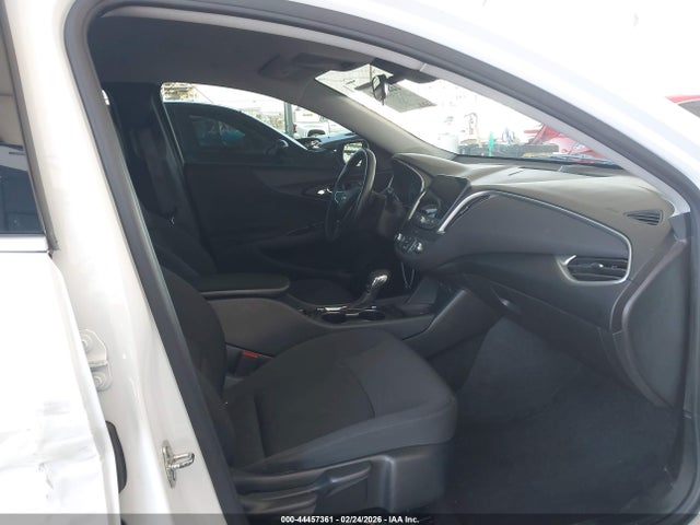 1G1ZG5ST4PF142407 Chevrolet Malibu Fwd Rs