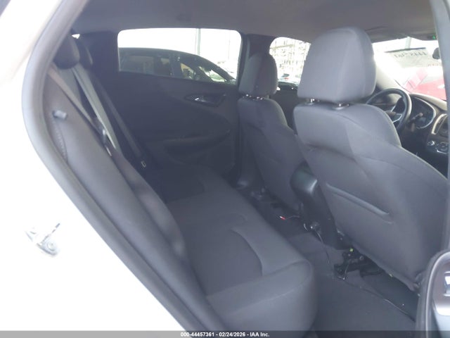 1G1ZG5ST4PF142407 Chevrolet Malibu Fwd Rs