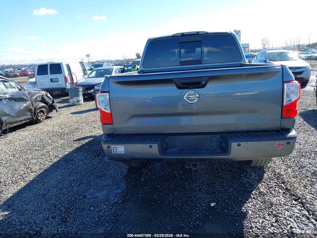 1N6AA1E50HN510579 Nissan Titan Pro-4x