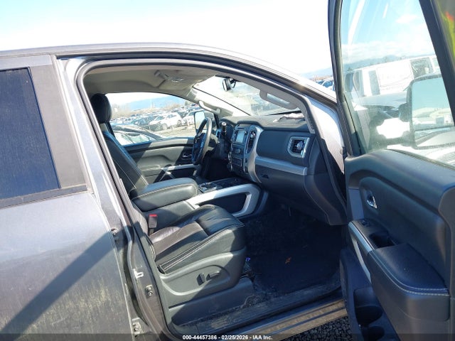 1N6AA1E50HN510579 Nissan Titan Pro-4x