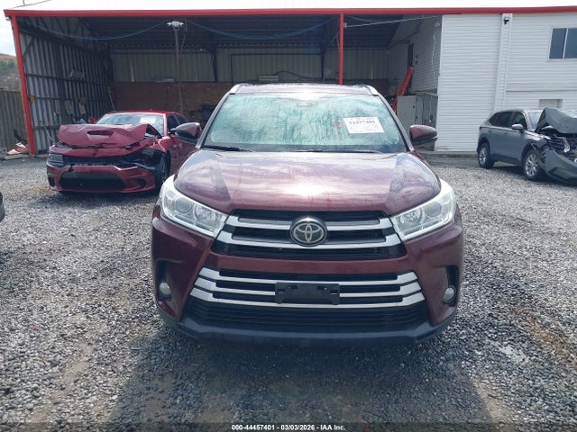 5TDJZRFH2JS908329 Toyota Highlander Xle
