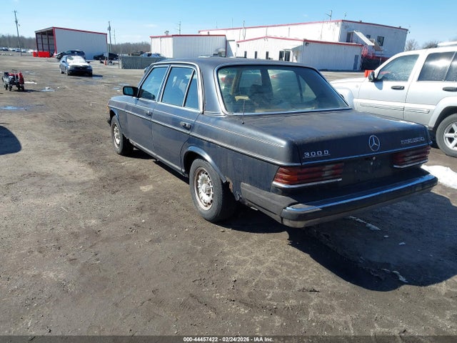 1984 MERCEDES-BENZ 300 WDBAB33A1EA069588 Photo 2