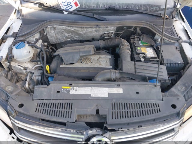 WVGAV7AX6FW556650 Volkswagen TIGUAN S