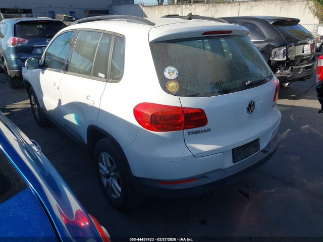 WVGAV7AX6FW556650 Volkswagen TIGUAN S