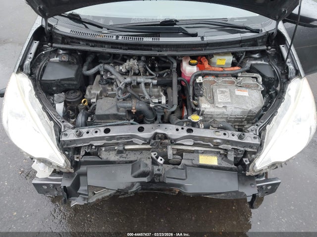 Toyota Prius C One 2014 JTDKDTB30E1066166 Image 10