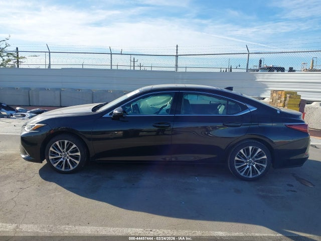 Продажа на аукционе авто 2019 Lexus Es 350, vin: 58ABZ1B12KU031728, номер лота: 44457444