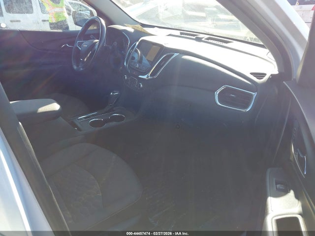 3GNAXUEV1KS558745 Chevrolet EQUINOX LT