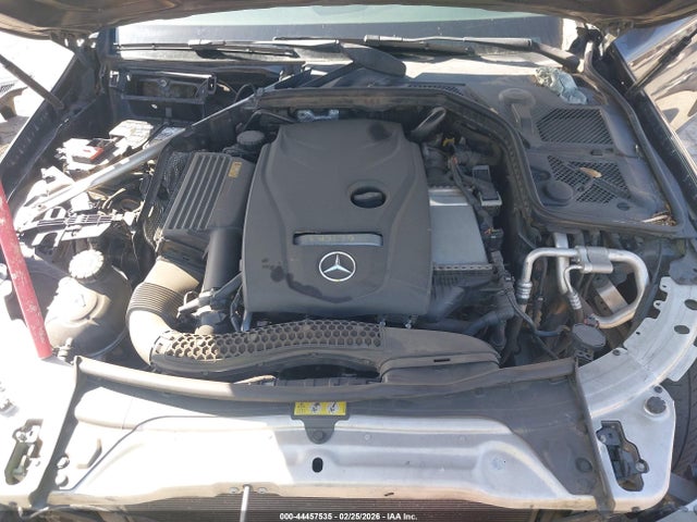 2015 Mercedes-benz C 300 Sport მანქანა იყიდება აუქციონზე, vin: 55SWF4JB6FU092269, აუქციონის ნომერი: 44457535