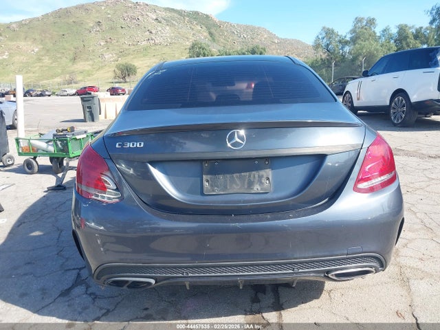 2015 Mercedes-benz C 300 Sport მანქანა იყიდება აუქციონზე, vin: 55SWF4JB6FU092269, აუქციონის ნომერი: 44457535