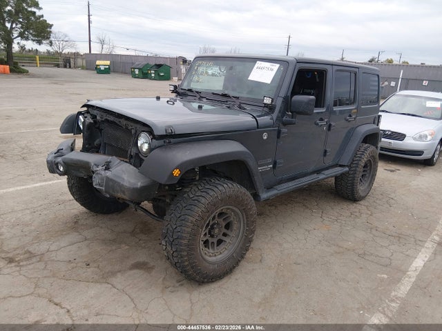 1C4BJWDG8HL670194 Jeep Wrangler Unlimited Sport 4x4