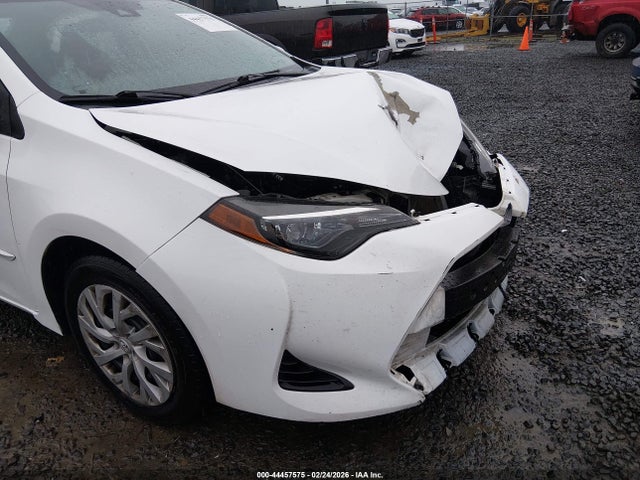 Toyota COROLLA LE 2018 5YFBURHE4JP794803 Image 19