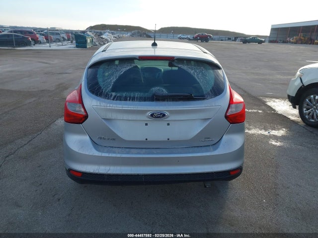 Ford FOCUS SE 2014 1FADP3K29EL322354 Image 16
