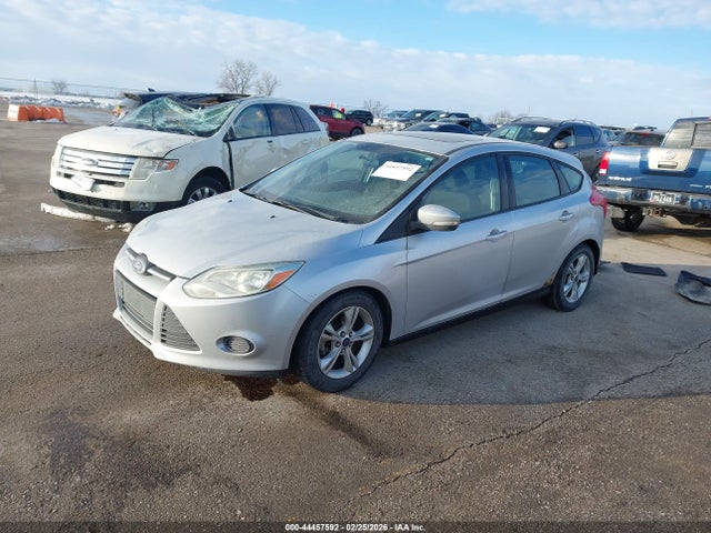 Ford FOCUS SE 2014 1FADP3K29EL322354 Image 2