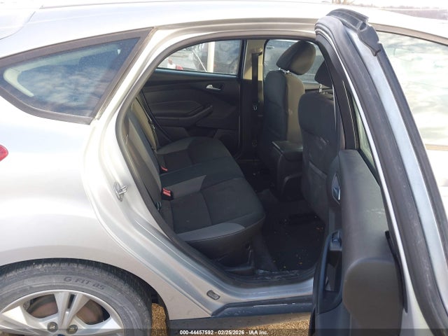 Ford FOCUS SE 2014 1FADP3K29EL322354 Image 8