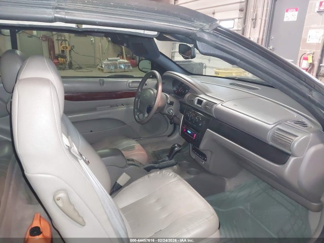 2002 Chrysler Sebring Lxi მანქანა იყიდება აუქციონზე, vin: 1C3EL55R72N323814, აუქციონის ნომერი: 44457616
