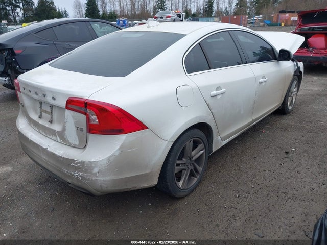 YV126MFBXF1311780 Volvo S60 T5 Premier