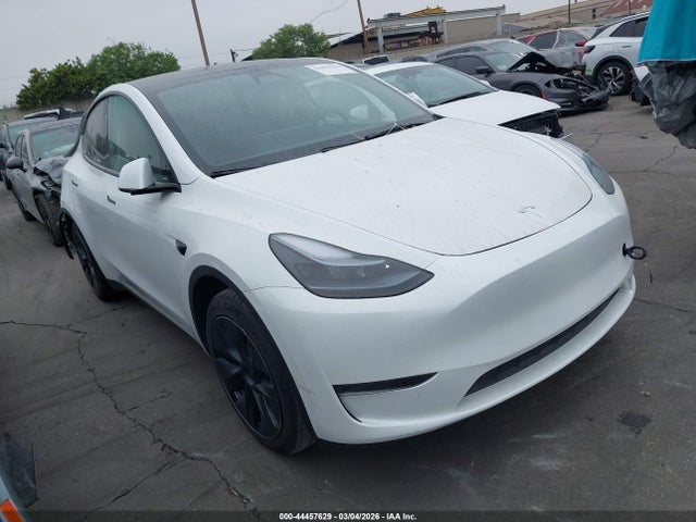 2025 TESLA MODEL Y 7SAYGDED8SF260185 Photo 0
