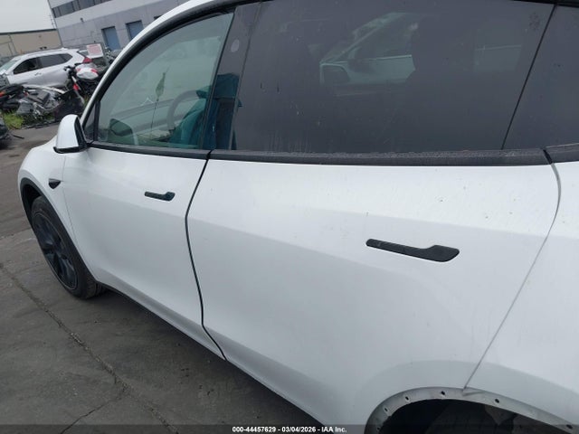 Продаж на аукціоні авто 2025 Tesla Model Y Long Range Dual Motor Rear-wheel Drive, vin: 7SAYGDED8SF260185, номер лоту: 44457629