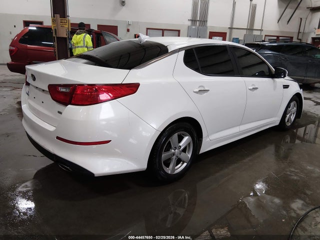 Продаж на аукціоні авто 2015 Kia Optima Lx, vin: KNAGM4A76F5635707, номер лоту: 44457650