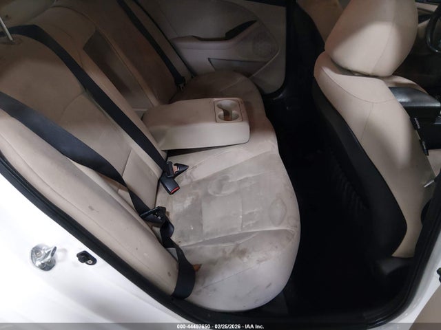 Продаж на аукціоні авто 2015 Kia Optima Lx, vin: KNAGM4A76F5635707, номер лоту: 44457650