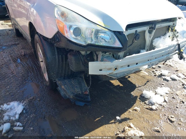 Subaru Outback 2.5i Premium 2014 4S4BRBCC8E3276444 Image 20