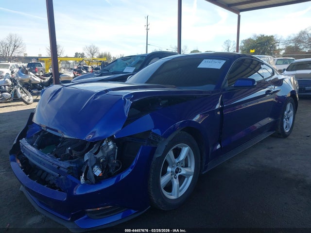 Ford Mustang V6 2016 1FA6P8AM0G5328513 Image 2