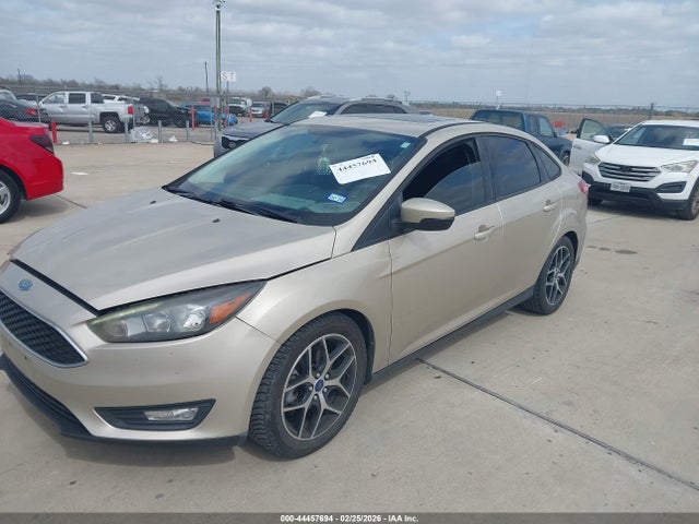 1FADP3H20JL210656 Ford FOCUS SEL