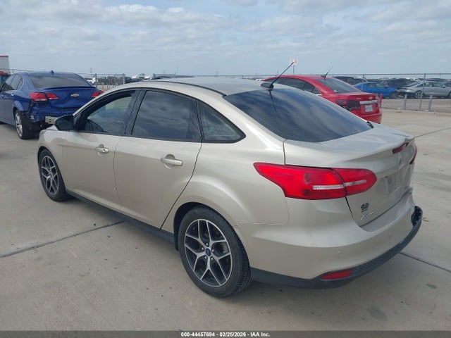 1FADP3H20JL210656 Ford FOCUS SEL