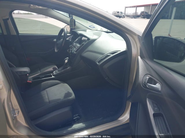 1FADP3H20JL210656 Ford FOCUS SEL