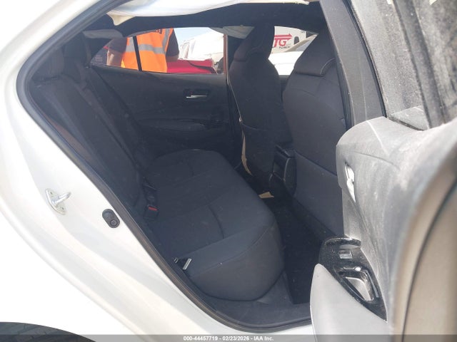 JTND4RBE1L3077431 Toyota COROLLA SE