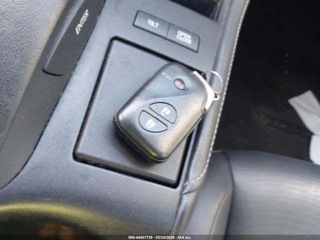 2013 Lexus Ct 200h მანქანა იყიდება აუქციონზე, vin: JTHKD5BH3D2133521, აუქციონის ნომერი: 44457739