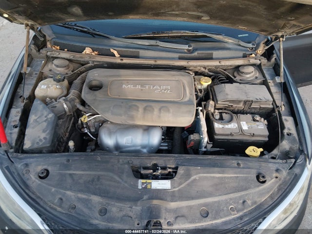 44457741 :رقم المزاد ، 1C3CCCAB5FN663067 vin ، 2015 Chrysler 200 Limited مزاد بيع