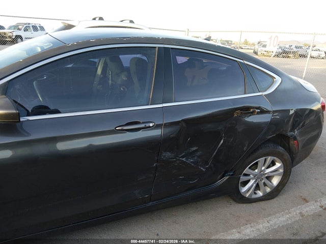 44457741 :رقم المزاد ، 1C3CCCAB5FN663067 vin ، 2015 Chrysler 200 Limited مزاد بيع