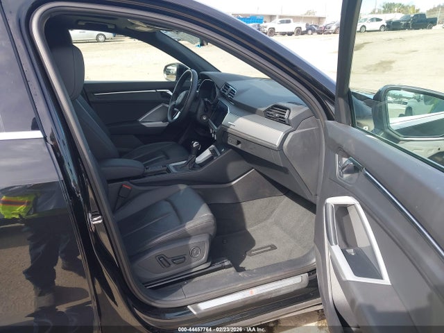Продаж на аукціоні авто 2022 Audi Q3 Premium 45 Tfsi S Line Quattro Tiptronic, vin: WA1DECF31N1136140, номер лоту: 44457764