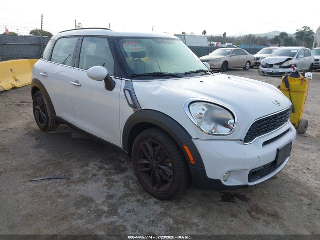 2014 MINI COUNTRYMAN WMWZC3C57EWP27483 Photo 0