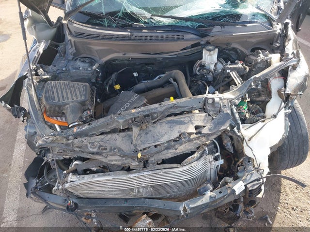 3GNAXHEV6KS586208 Chevrolet EQUINOX LS