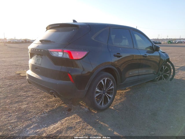 2022 FORD ESCAPE 1FMCU0G60NUB92933 Photo 3