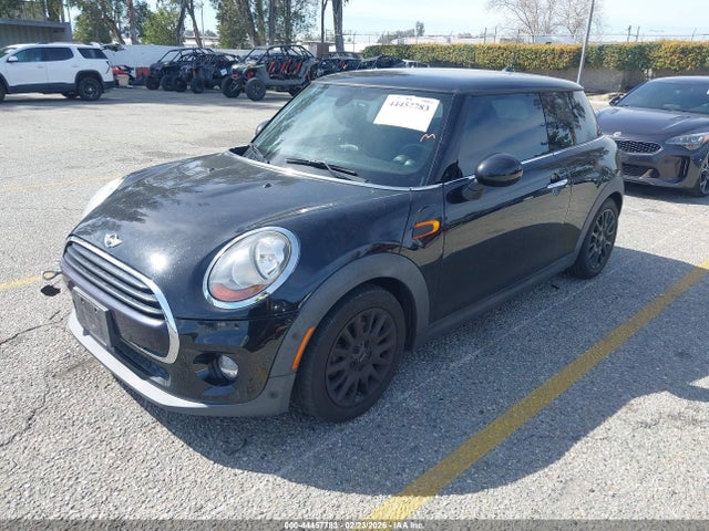 2018 MINI HARDTOP WMWXP5C53J2G64135 Photo 1