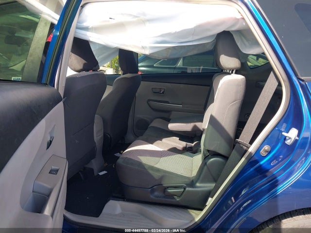 JTDZN3EUXFJ030082 Toyota Prius V Three