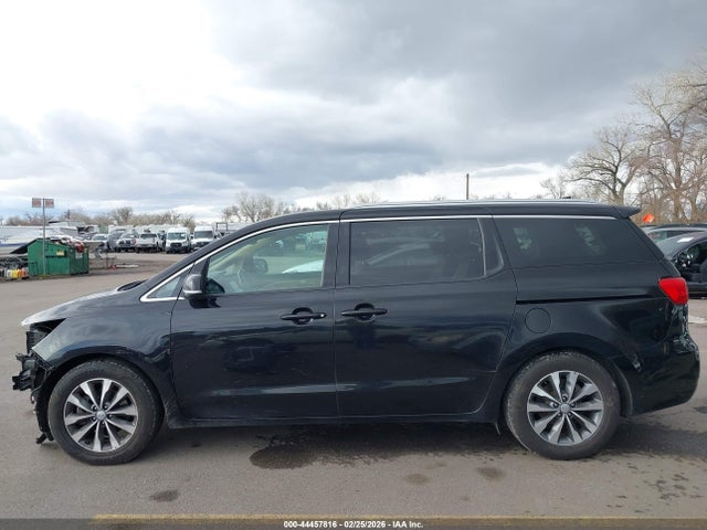 KNDMC5C1XH6317674 KIA Sedona Sx