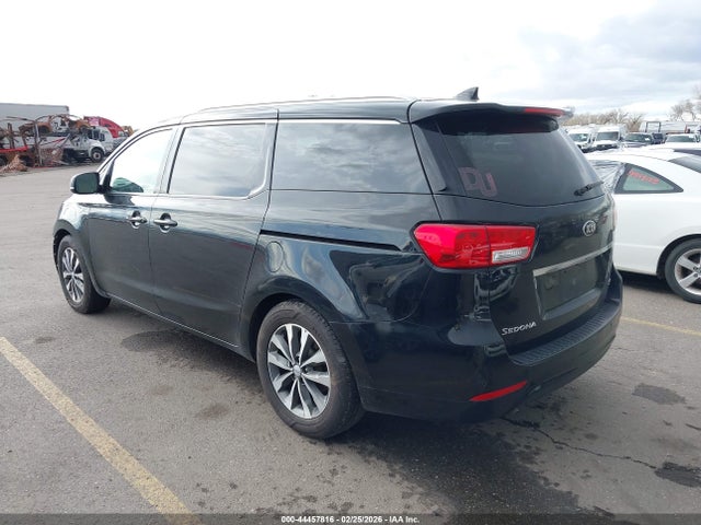 KNDMC5C1XH6317674 KIA Sedona Sx
