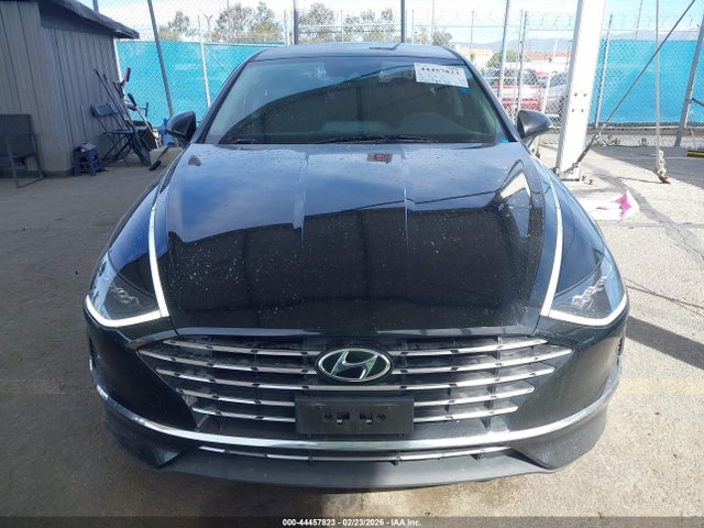 KMHL24JJXPA060664 Hyundai Sonata Hybrid Blue