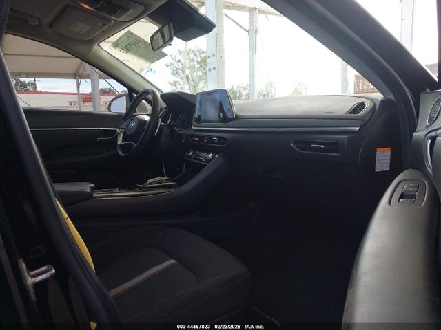 2023 HYUNDAI SONATA HYBRID KMHL24JJXPA060664 Photo 4