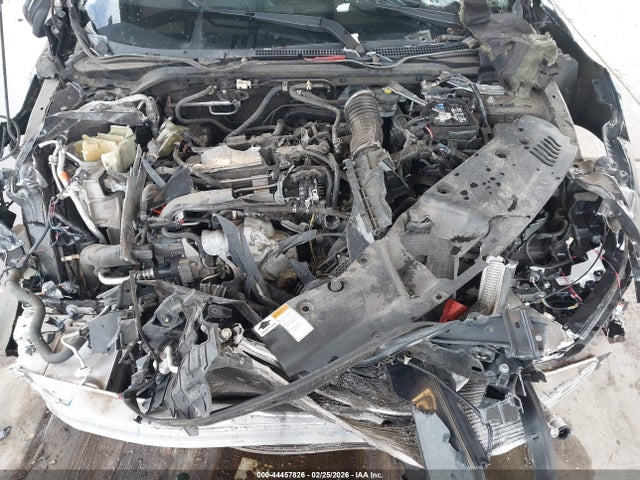 Honda Civic Touring 2017 2HGFC3B98HH352136 Image 10